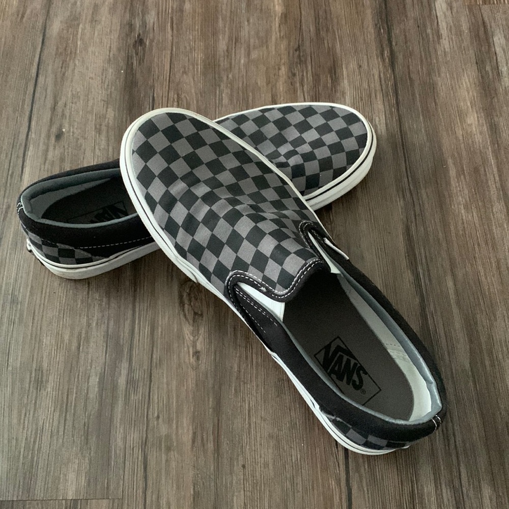 Mens black and gray checker print. Size 10.5